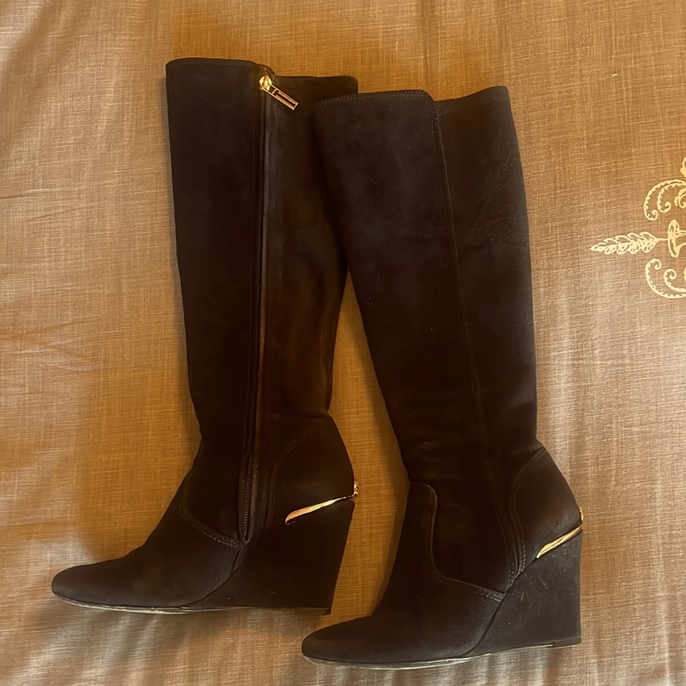 Tory Burch Suede Leather Tall Boots size 6.5 Excellent Condition Black